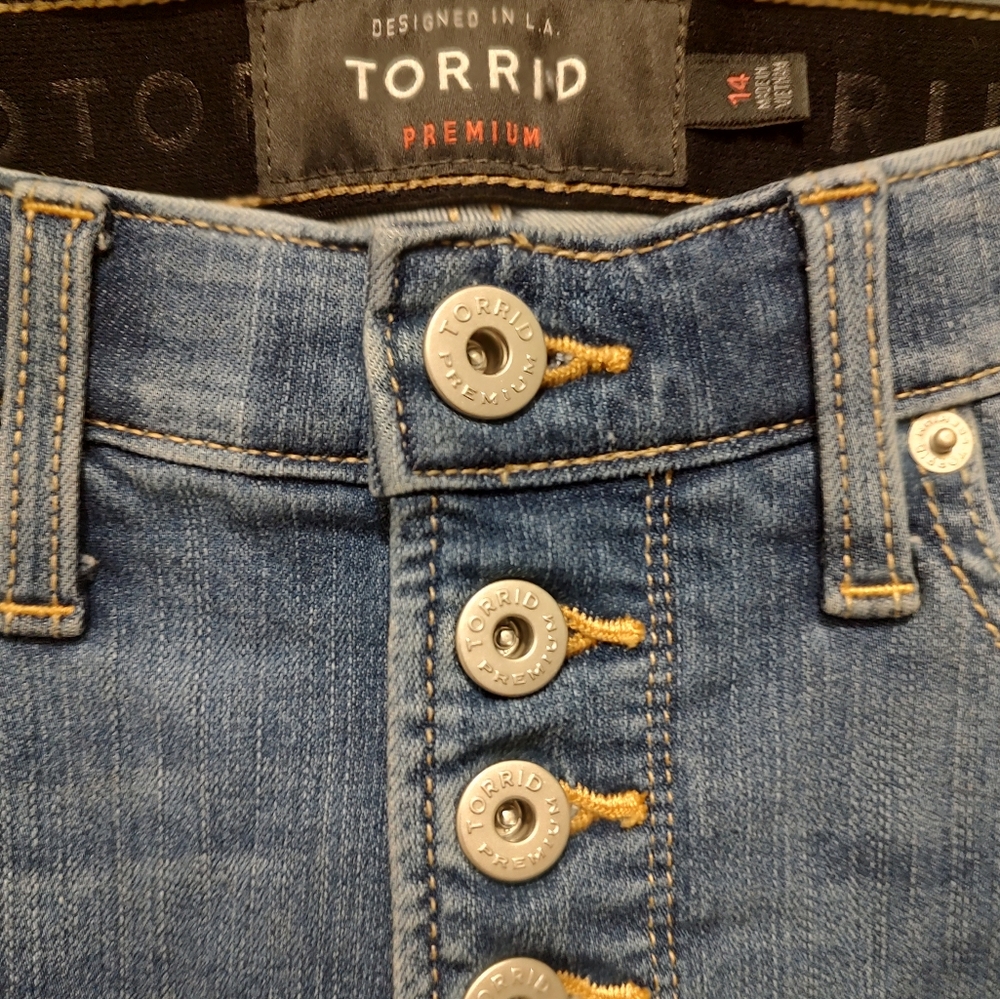 Torrid Skinny Crop jeans, women's size 14 (pants bin)